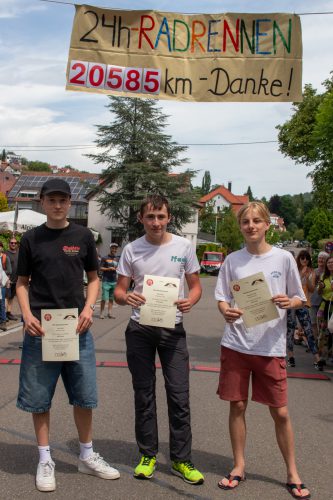 Radrennen 2025 Simon Web 194